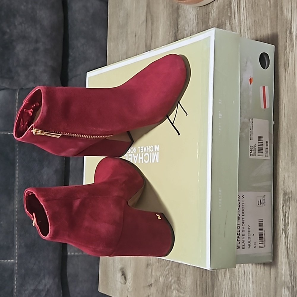 MICHAEL BY MICHAEL KORS ELAINE MULBERRY SHORT BOOTIES 5M